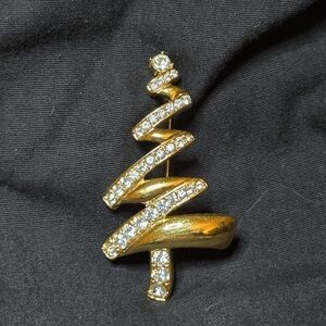 Vintage Monet Christmas Tree in Gold Tone & Rhinestones Holiday Pin/Brooch